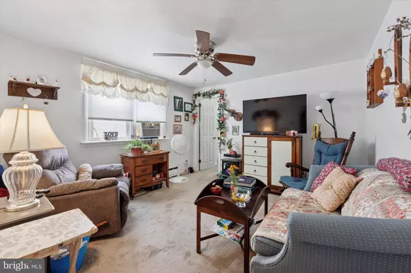 1412 TREMONT AVE, Norristown, PA 19401