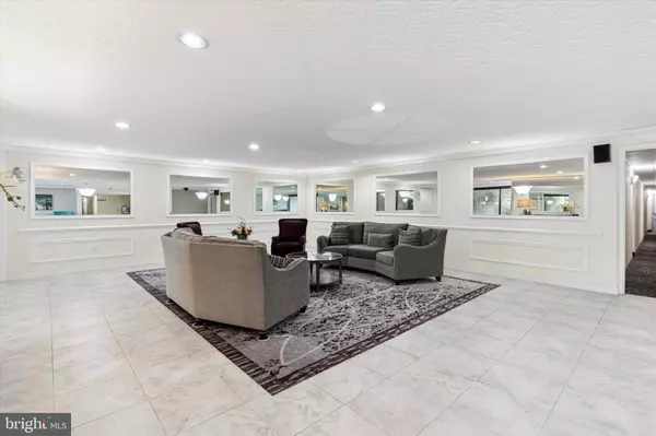 1610 THE FAIRWAY #W504, Jenkintown, PA 19046