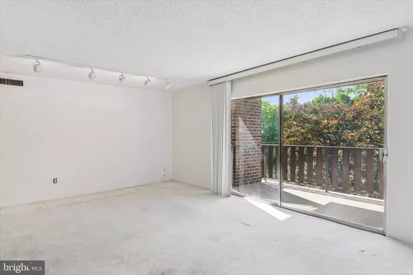 1610 THE FAIRWAY #W504, Jenkintown, PA 19046