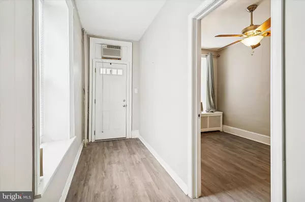 352 CARSON ST, Philadelphia, PA 19128