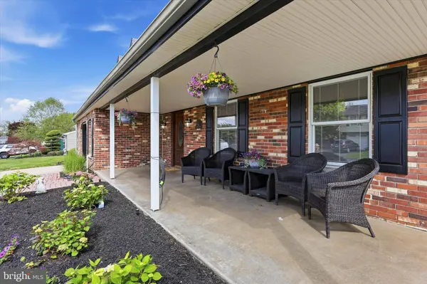 249 CAMBRIDGE DR, Langhorne, PA 19047