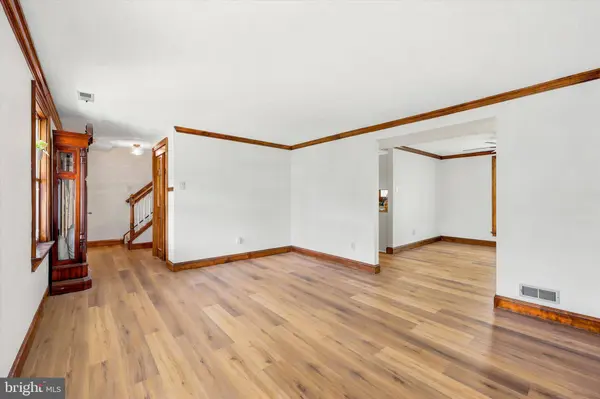 249 CAMBRIDGE DR, Langhorne, PA 19047