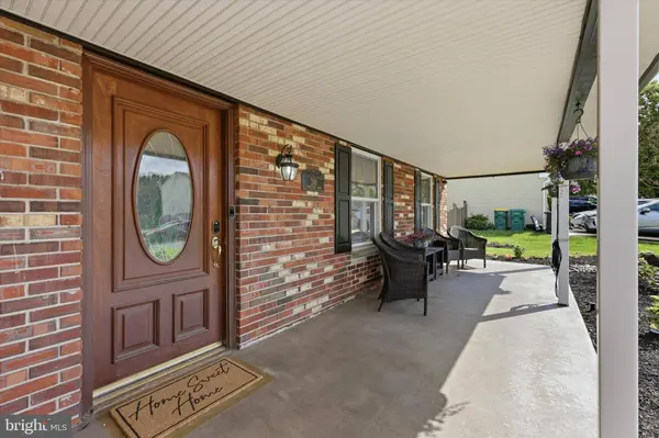 249 CAMBRIDGE DR, Langhorne, PA 19047