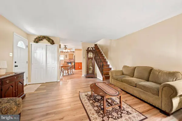 1734 CALAMIA DR, Norristown, PA 19401