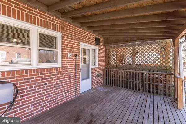 5 HARTRANFT AVE, Norristown, PA 19401
