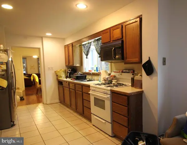 718 W ELM ST, Norristown, PA 19401