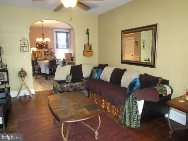 8 HARTRANFT AVE, Norristown, PA 19401