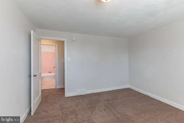 5 HARTRANFT AVE, Norristown, PA 19401