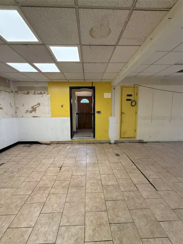 5819 College Point BLVD, Flushing, NY 11355