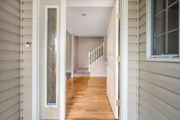 6324 Lasalle Rd, Nanaimo, BC V9V 1N5