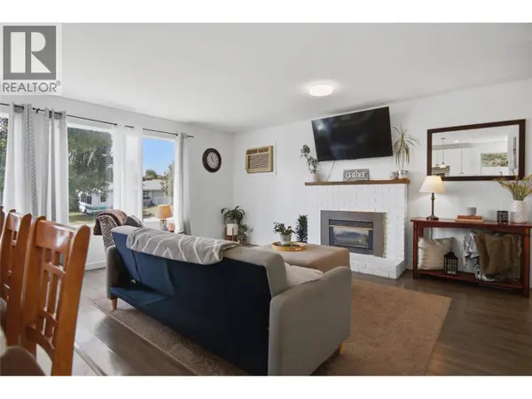15 Galena Avenue, Logan Lake, BC V0K1W0