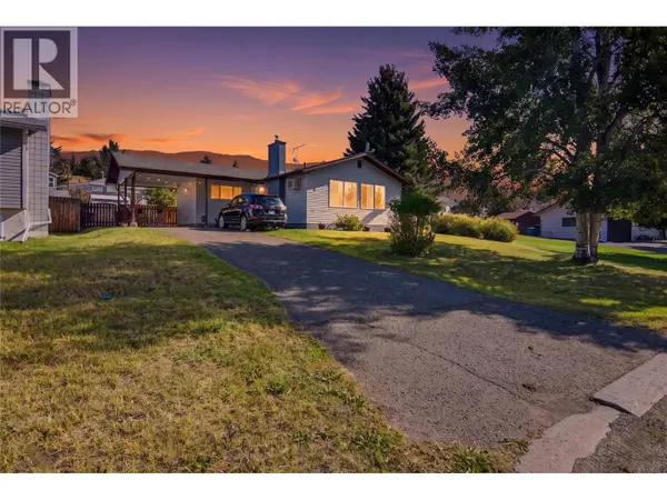 15 Galena Avenue, Logan Lake, BC V0K1W0