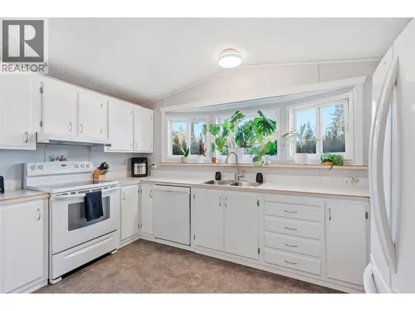 1555 HOWE RD #35, Kamloops, BC V1S1N1