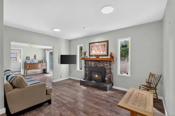 450 Aurora St, Parksville, BC V9P 1L3