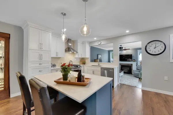 12550 222 St, Maple Ridge, BC V2X 0W5