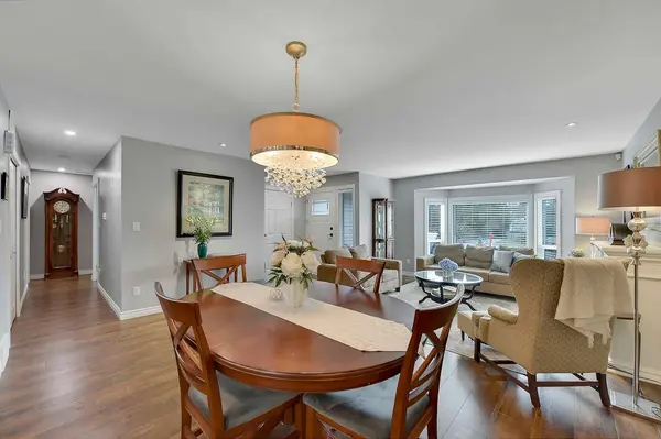 12550 222 St, Maple Ridge, BC V2X 0W5