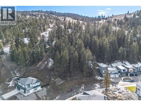 2120 LUPIN Court, Kamloops, BC V2E0E2