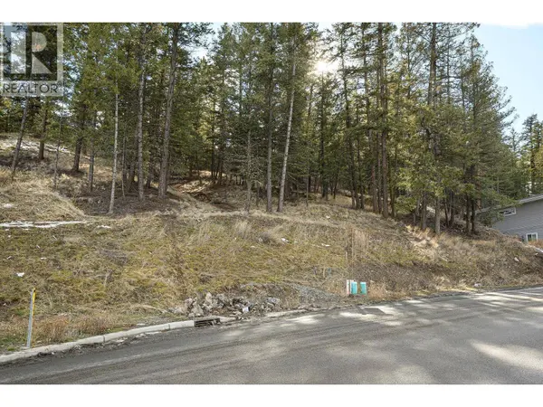 2120 LUPIN Court, Kamloops, BC V2E0E2