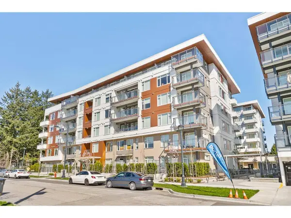 10488 138A ST #B102, Surrey, BC V3T0W4