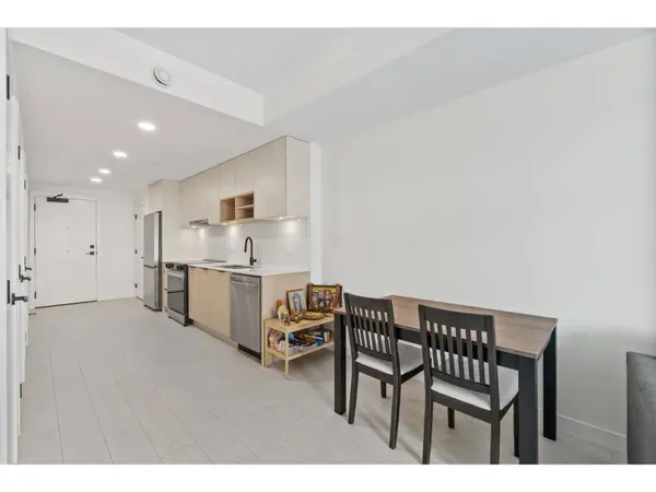 10488 138A ST #B102, Surrey, BC V3T0W4