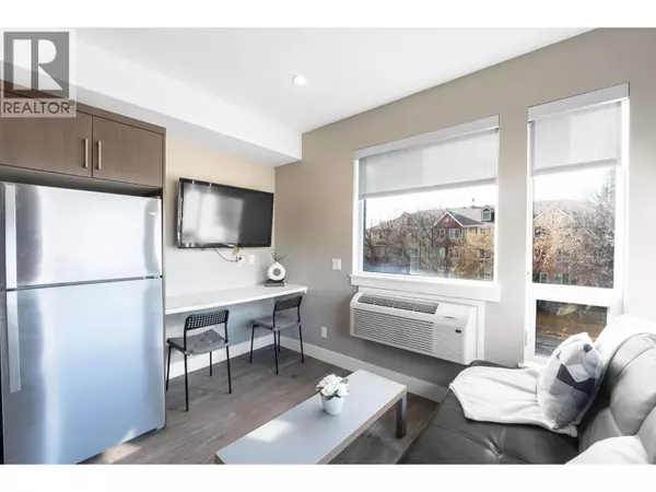 925 Leon AVE #348, Kelowna, BC V1Y0E5