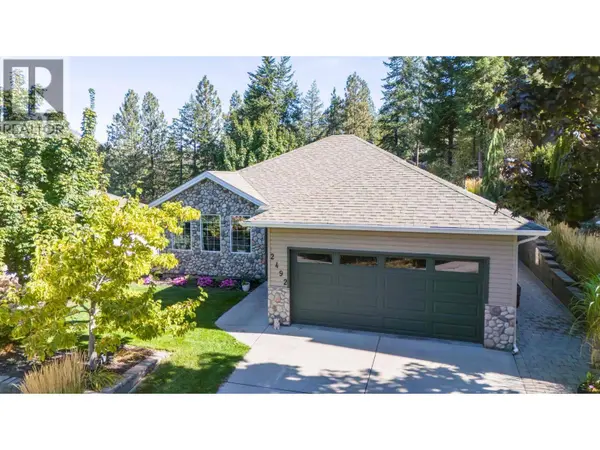 2492 Shannon View Drive, West Kelowna, BC V4T2T3