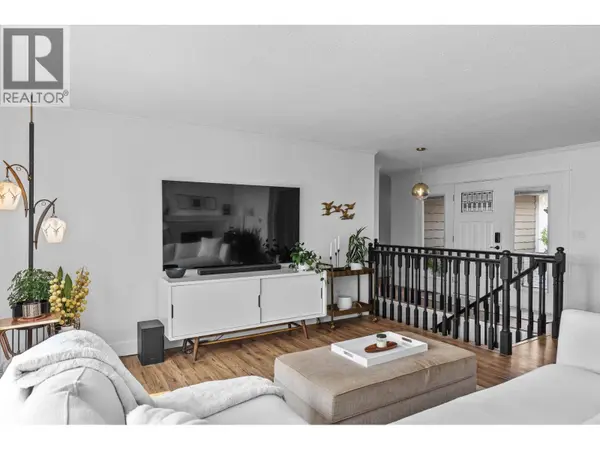 4215 6th Avenue, Peachland, BC V0H1X5