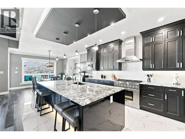 5203 Clarence Road, Peachland, BC V0H1X2