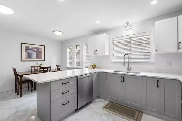 20529 45a AVE, Langley, BC V3A 6G4