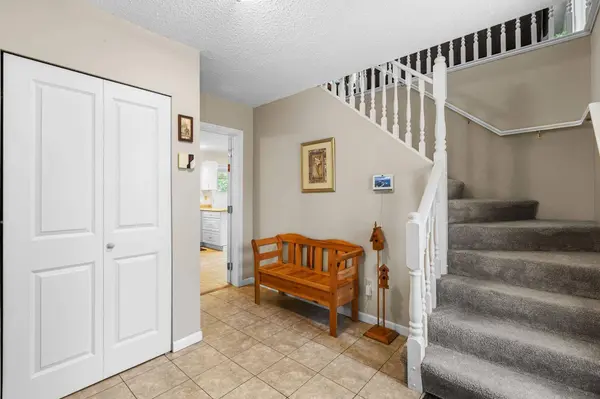 19949 51 AVE, Langley, BC V3A 7P2