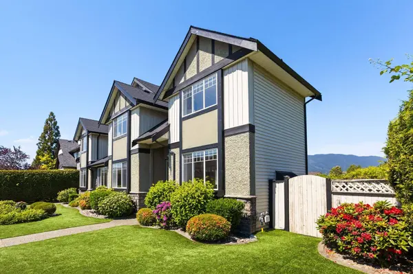 2484 Nile Gate #B, Port Coquitlam, BC V3B 8B3