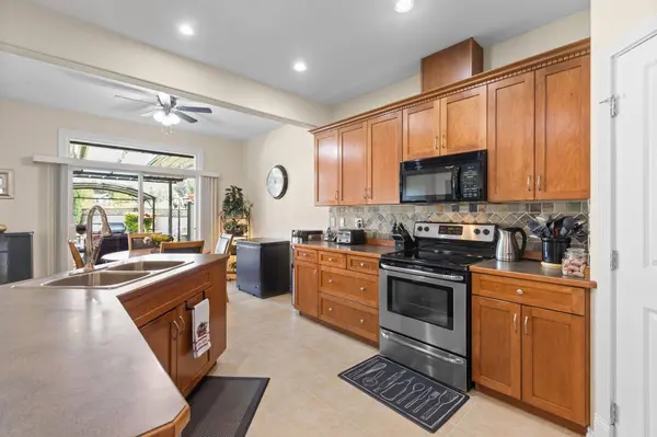 2484 Nile Gate #A, Port Coquitlam, BC V3B 8B3