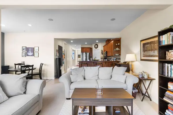 2484 Nile Gate #B, Port Coquitlam, BC V3B 8B3