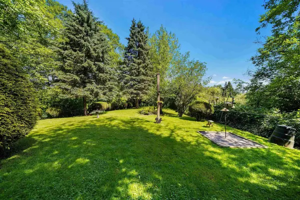 19949 51 AVE, Langley, BC V3A 7P2