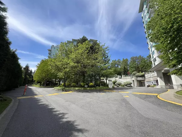 2733 Chandlery PL #506, Vancouver, BC V5S 4V3