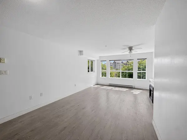19673 Meadow Gardens WAY #207, Pitt Meadows, BC V3Y 0A1