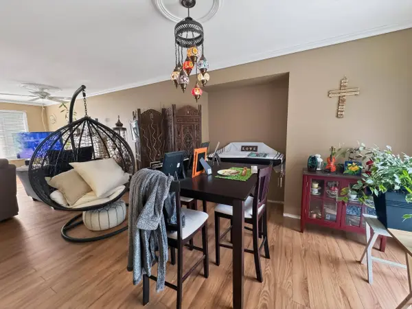 34250 Hazelwood AVE #70, Abbotsford, BC V2S 7L4