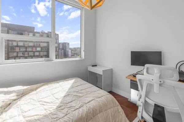 108 E 1st AVE #1001, Vancouver, BC V5T 0E4