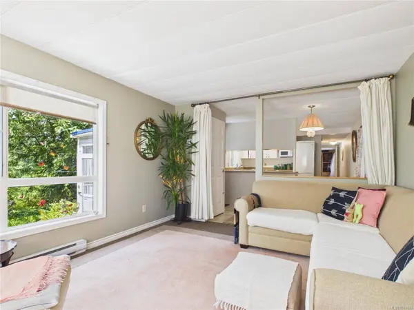 25 Maki Rd ##5, Nanaimo, BC V9R 6N3