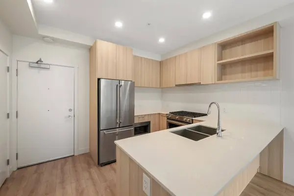 741 Anskar CT #102, Coquitlam, BC V3J 0N3