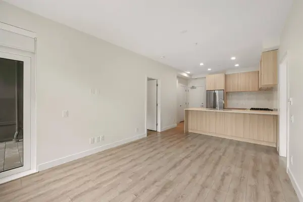 741 Anskar CT #102, Coquitlam, BC V3J 0N3