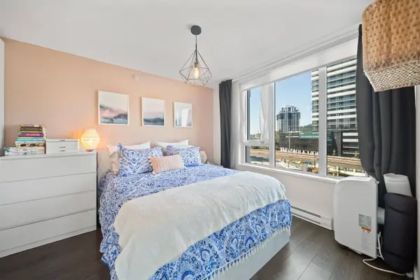 602 Como Lake AVE #602, Coquitlam, BC V3J 0G2