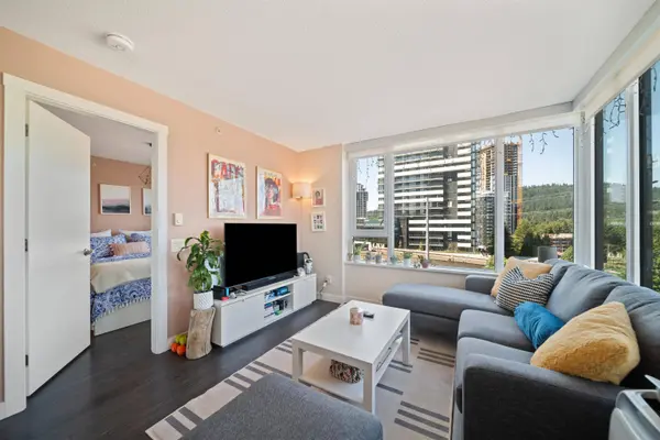 602 Como Lake AVE #602, Coquitlam, BC V3J 0G2