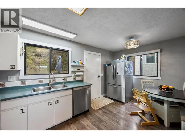 1967 Harrison Way, Kamloops, BC V1S1M8