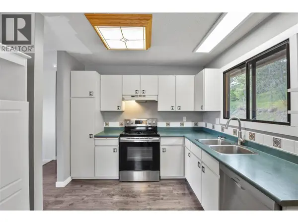 1967 Harrison Way, Kamloops, BC V1S1M8