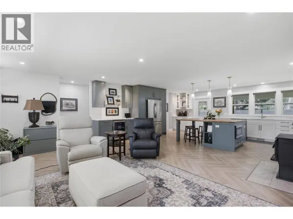 3747 Hilliam Road, Scotch Creek, BC V0E1M5