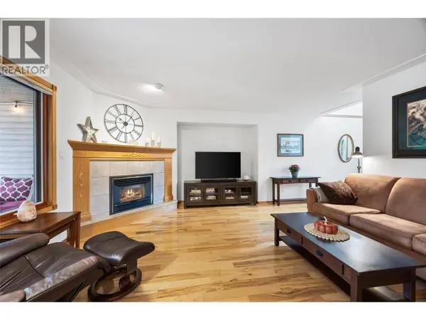 780 Huntington Drive, Kamloops, BC V2B6G4