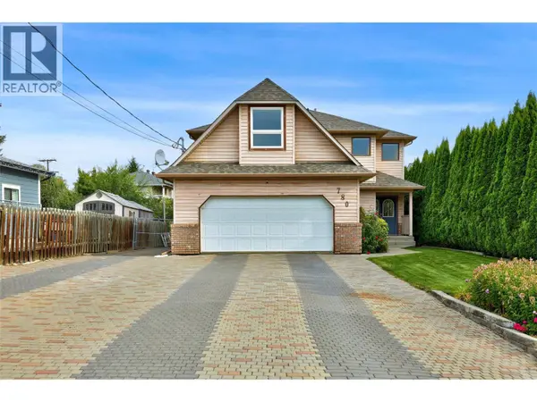 780 Huntington Drive