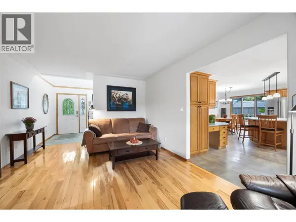 780 Huntington Drive, Kamloops, BC V2B6G4