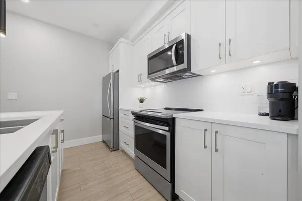 22335 Mcintosh AVE #506, Maple Ridge, BC V2X 3C2